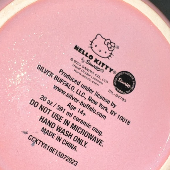 NWOT Hello Kitty ceramic mug paint drip design - Picture 5 of 5